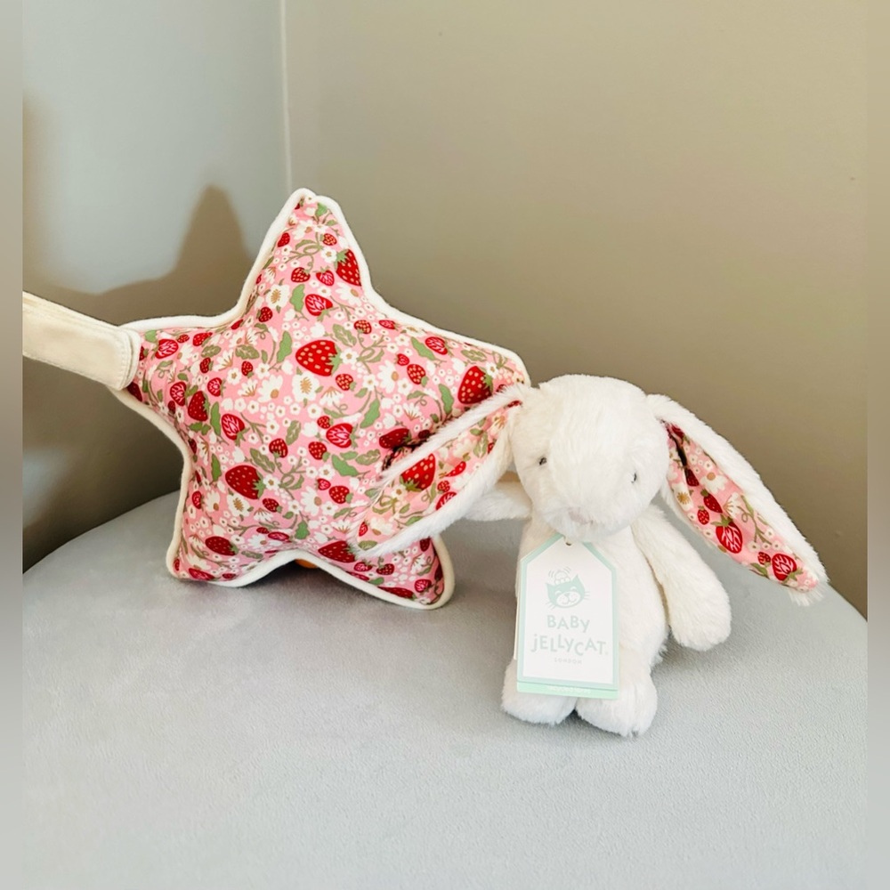 Jellycat Blossom Cream Bunny “Berry” Musical Pull